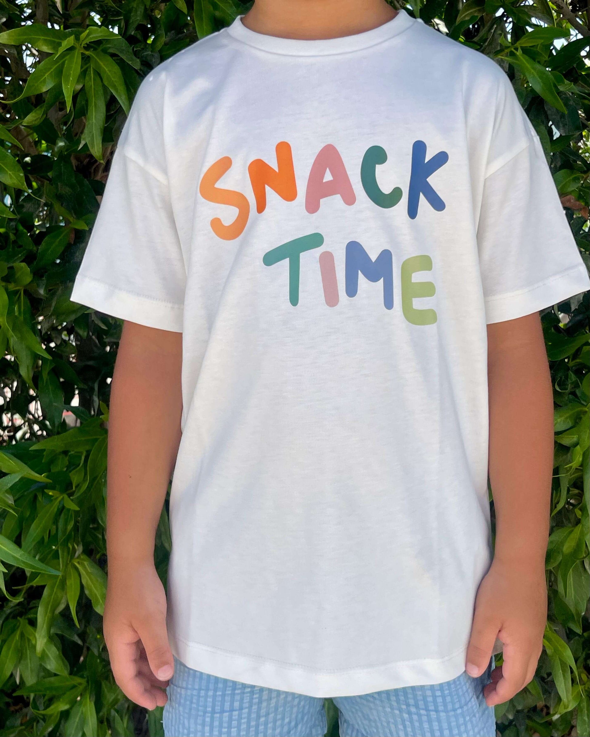 Minimalist kids t-shirt made from breathable organic fabric